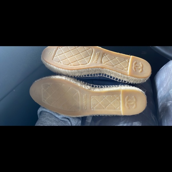 Chanel navy lamb skin flats size 40 (10 US) worn once - Picture 2 of 6